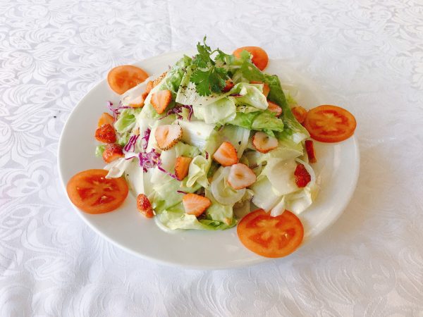 Salad trộn dâu tây Đà Lạt